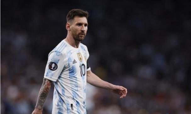 金山软件：Q3一致预期营业收入24.44亿元，同比变动-16.2%